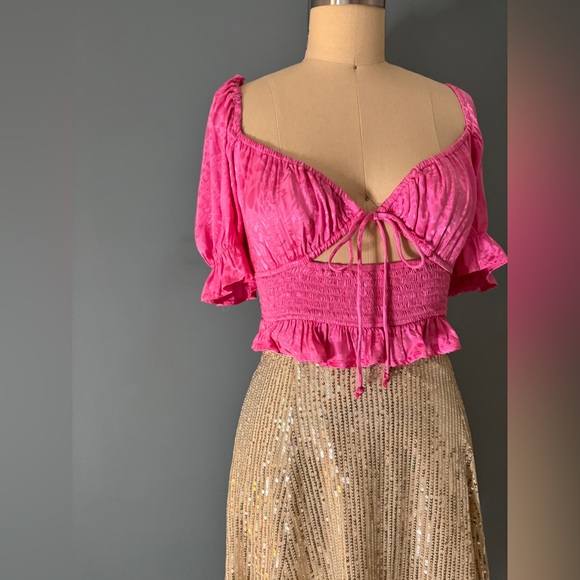 Sky to Moon Pink Crop Top - Picture 9 of 13